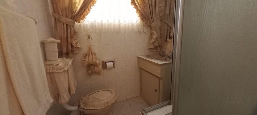 3 Bedroom Property for Sale in La Hoff North West